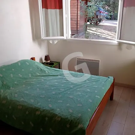 펜션 Pavillon 4 Pers Au Coeur D'un Parc A - Fr-1-194-425